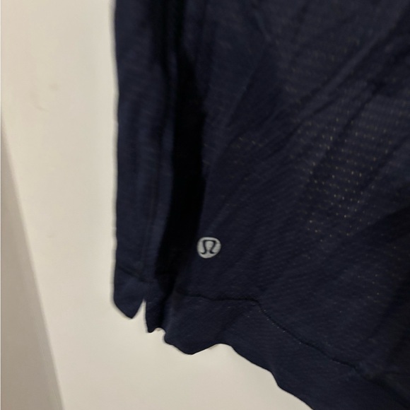 Lululemon workout top - Picture 4 of 4